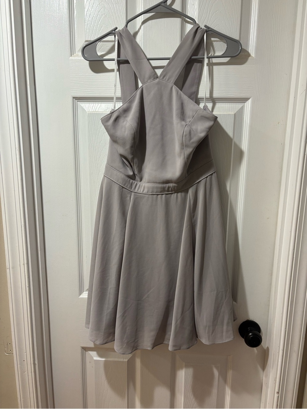 Lulu’s Women's Sleeveless High Neck A-Line Dress in Light Gray